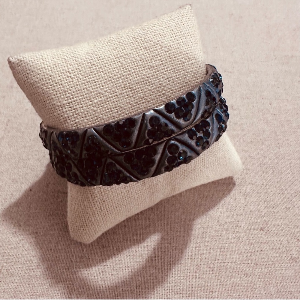 Chamak By Priya | Bracelet | Pair of Monotone Narrow Crystal - Picture 3 of 10